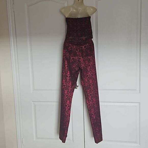 Le Chateau Ladies 2 Piece Jaccard Croset Top & Flare Pants Ruby Red & Black Med - Picture 3 of 16